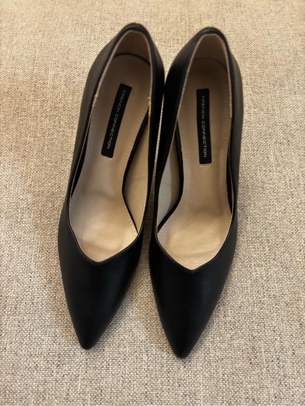 French Connection Black Pointed Pump - Classic Women's Heel NEW